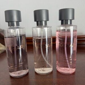 3 - 5 oz. Mix:bar hair and body mist: blackberry tonic, wood elixir & glass rose